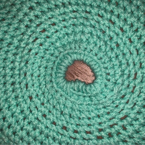 Handmade Scallop Ruffle Teal Green Pink Purple Crochet Christmas Tree Skirt 29” - Picture 3 of 6